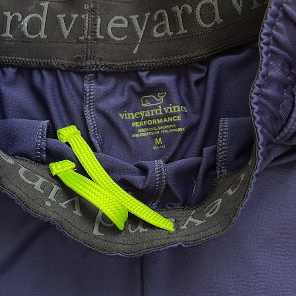 NWT Vineyard Vines Boys performance shorts - Picture 3 of 4